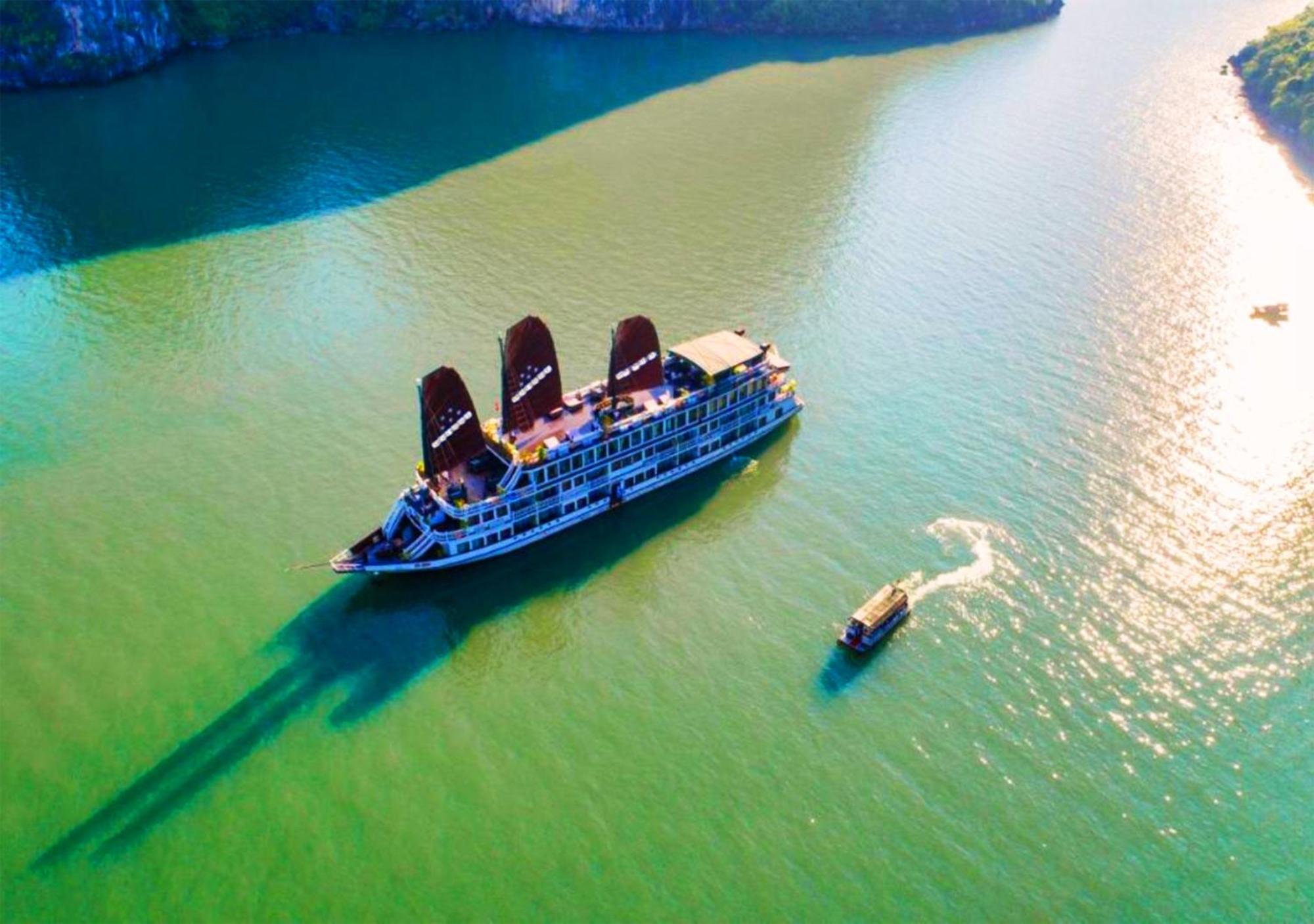 ホテル Halong Arcadia Cruise ハロン エクステリア 写真