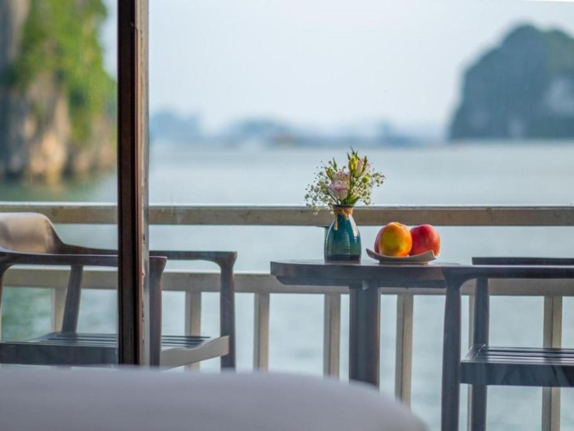 ホテル Halong Arcadia Cruise ハロン エクステリア 写真